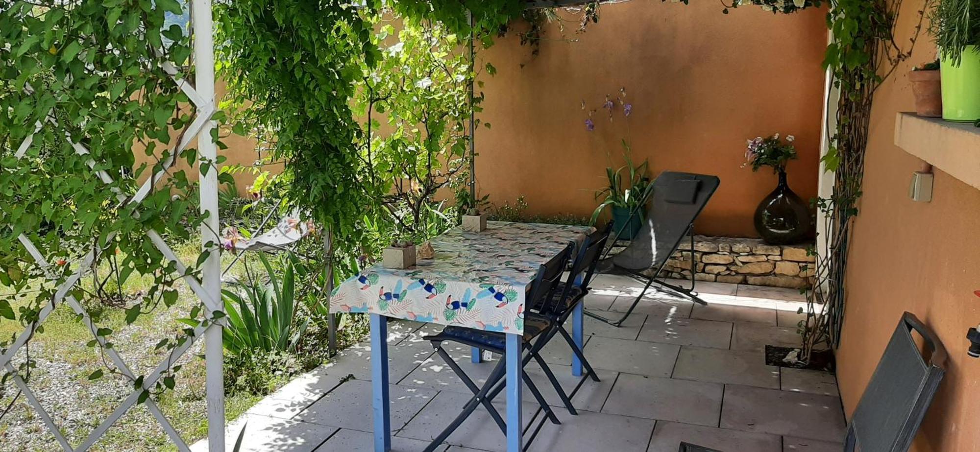 Apartmán T.Belle Vue Panoramique Au Coeur Du Luberon 40M2 + Pergola . Jardin. P Apt Exteriér fotografie